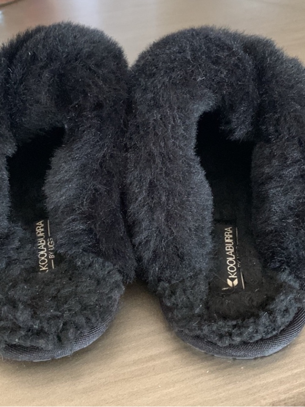 NWOT Koolaburra Black Shearling Clog Slippers - Picture 8 of 9